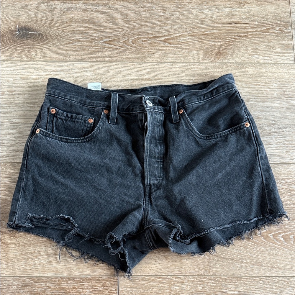 Levi button fly Black Denim Women Shorts